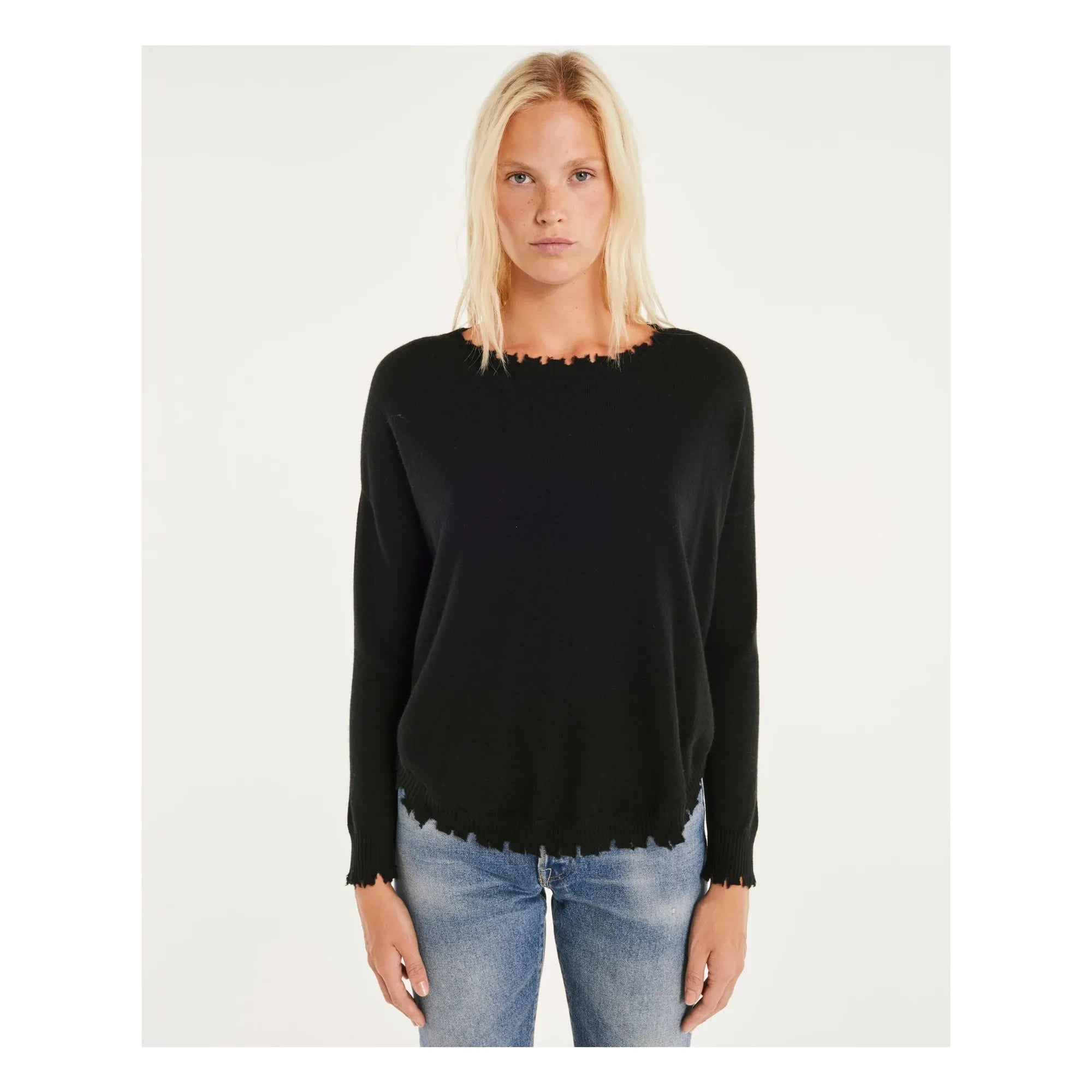 Kujten - Apple Cashmere Sweater | Black