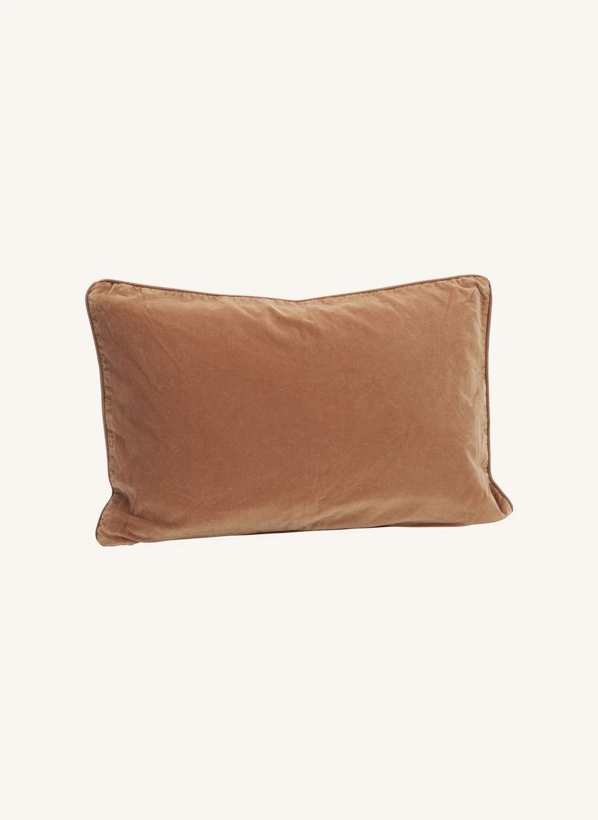 Madam Stoltz - Rectangular velvet pillow cover | Peach