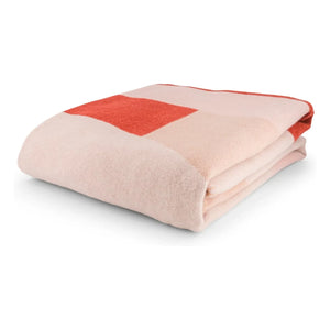 The Socialite Family - Wool checkered rug | Pink