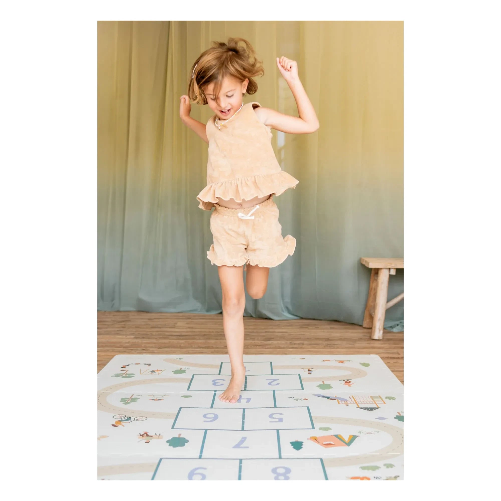 Play and Go - Tiloo modular play mat - Hopscotch
