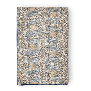 Le Monde Sauvage - Cosmique London Quilted Bedspread | Blue