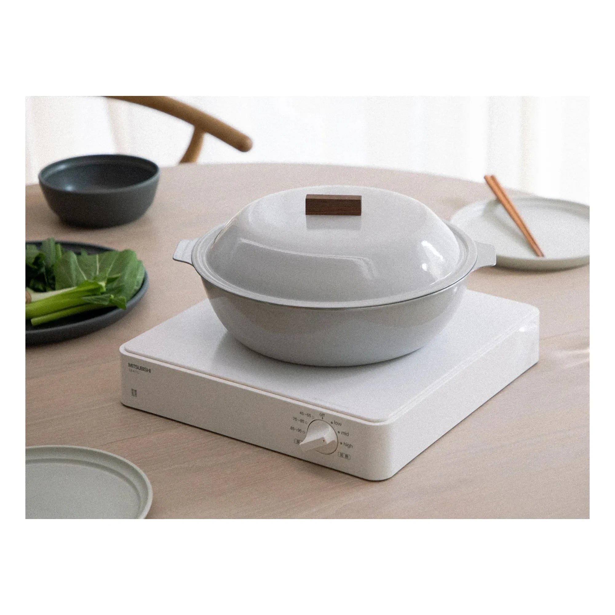 Kinto - Kakomi Enamel Casserole | Ivory