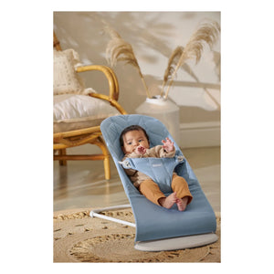 BabyBjörn - Pétale Quilted Cotton Bliss Lounger | Blue
