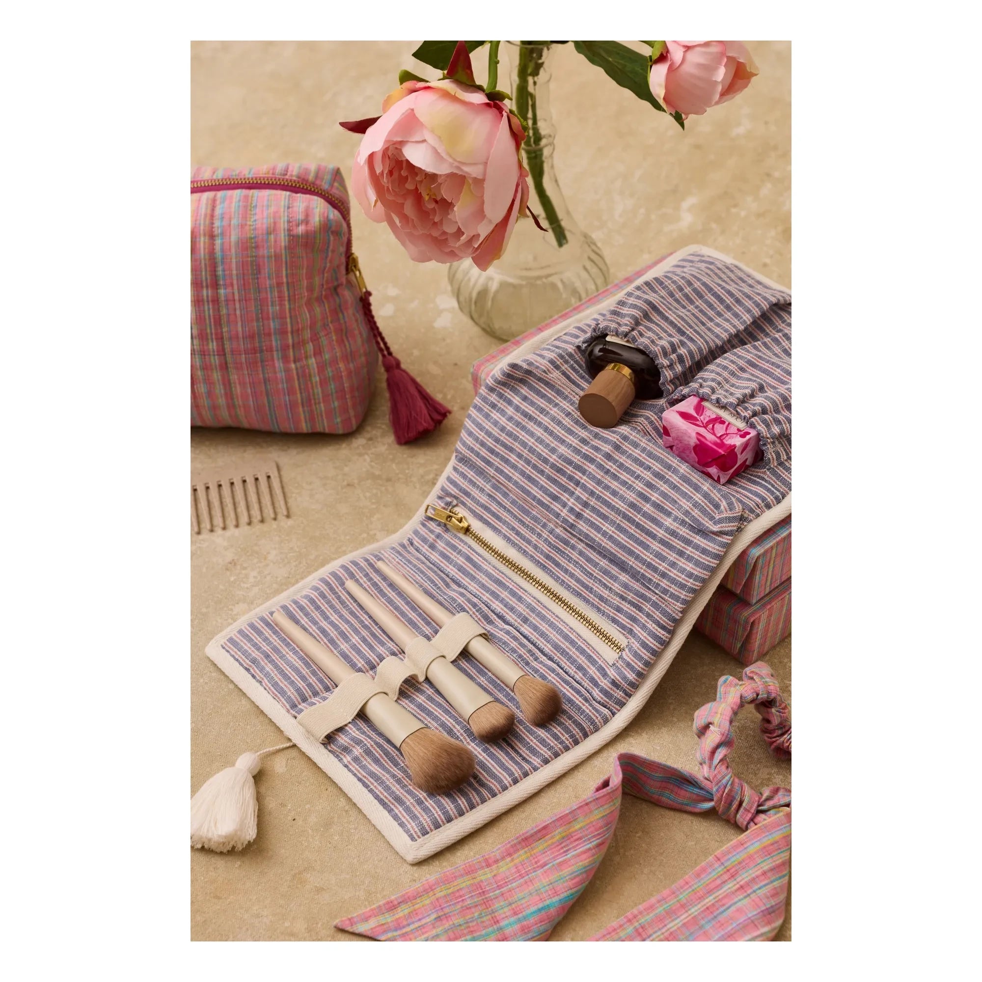 Louise Misha - Teila Makeup Brush Set | Cream