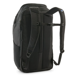 Patagonia - Black Hole Pack 32L Recycled Fiber Backpack | Black