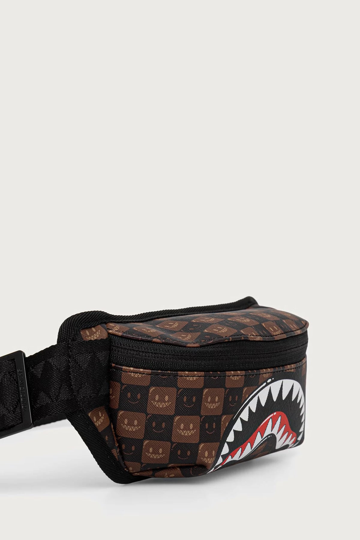 Sprayground - Brown Shark Fanny Pack in Paris 910B9309NSZ