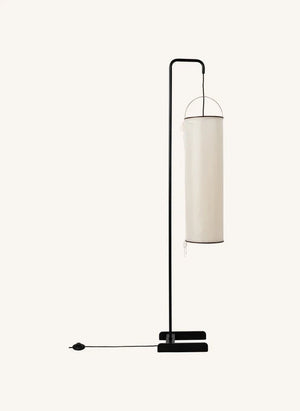 Gubi - Silk Lantern Ayaklı Lamba, Larsen & Madsen | Beyaz