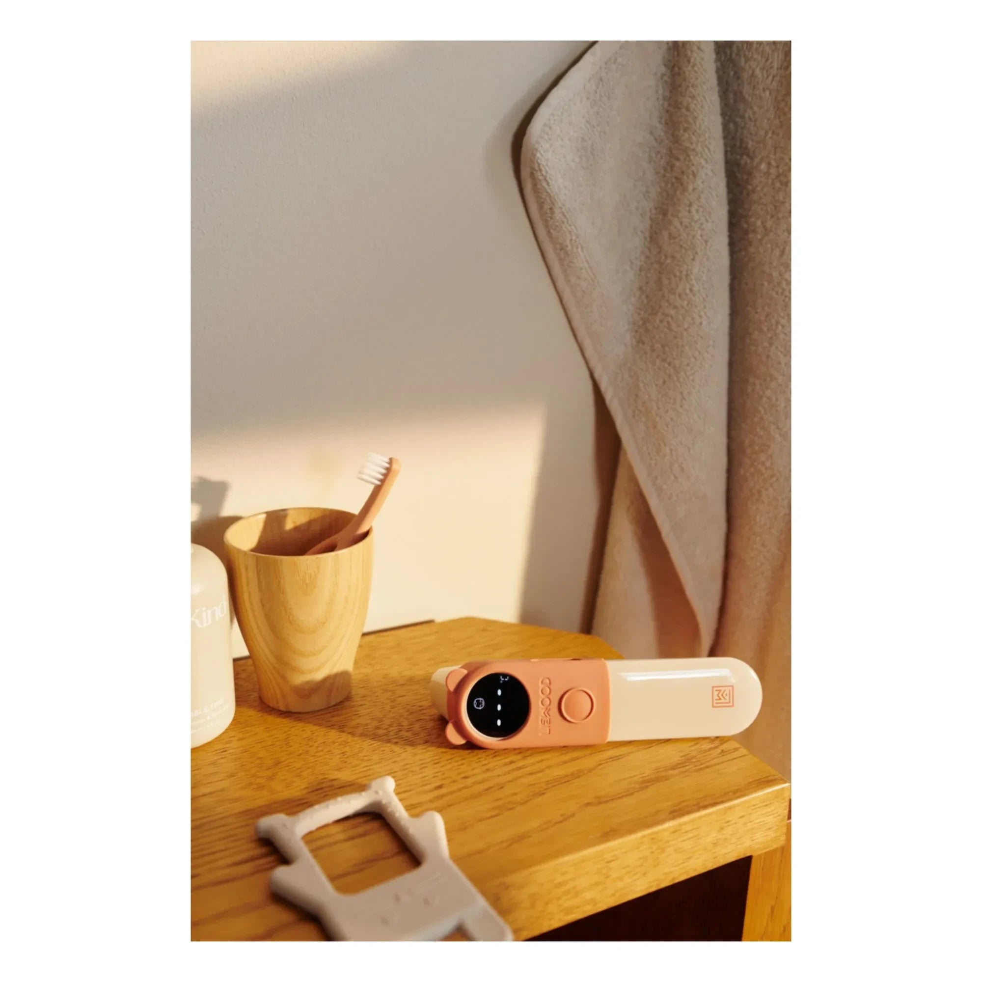 Liewood - Oliver Digital Thermometer | Sandy