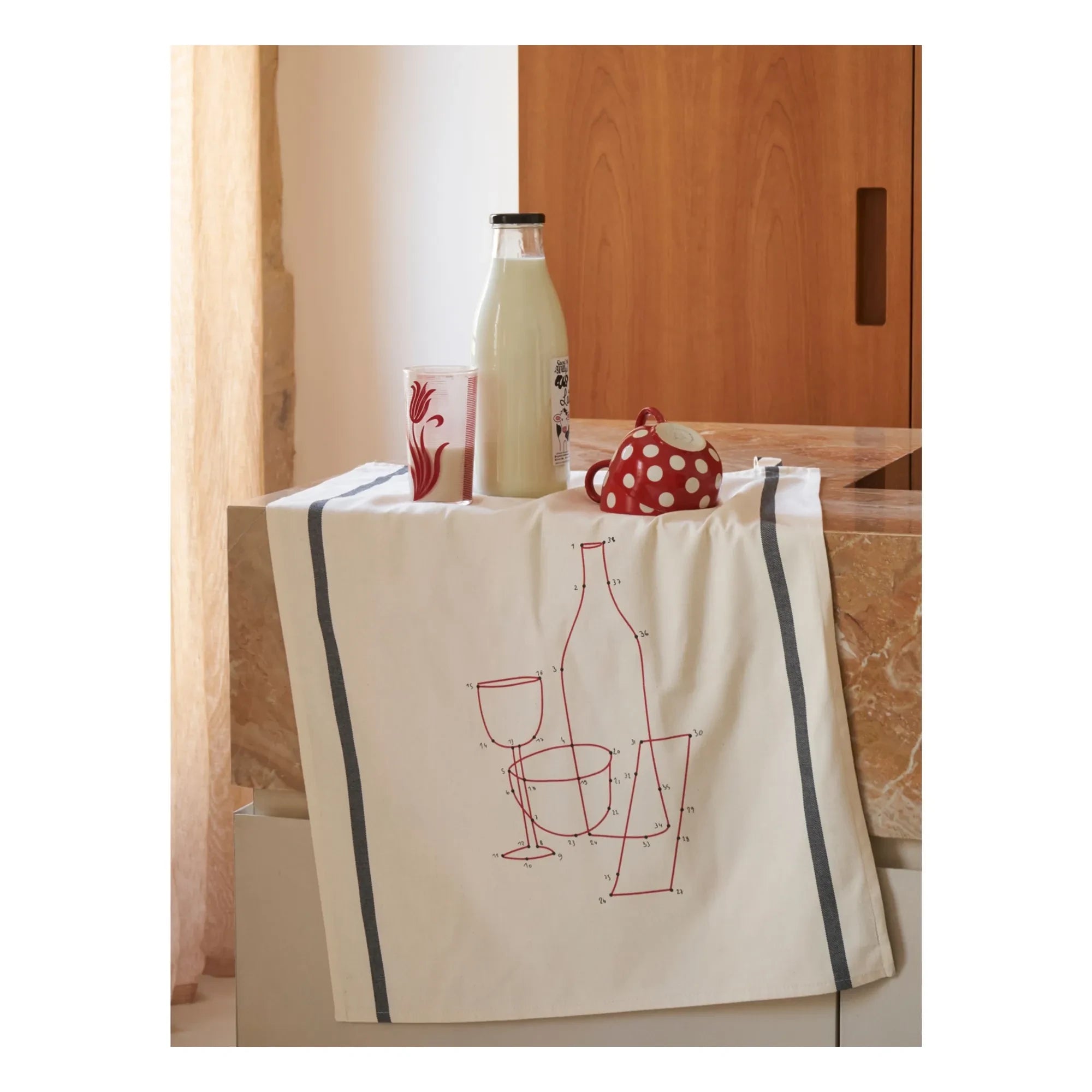 La cerise sur le gâteau - Phil Drink Kitchen Towel | Cream