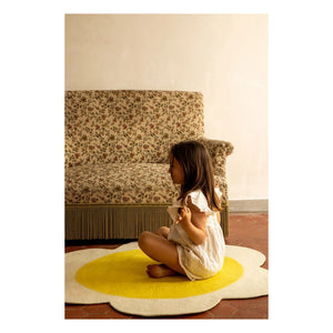 Muskhane - Daisy felt rug | Ecru