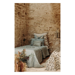 Le Monde Sauvage - Quilted Bedspread Cosmique Saint-Pétersbourg | Blue