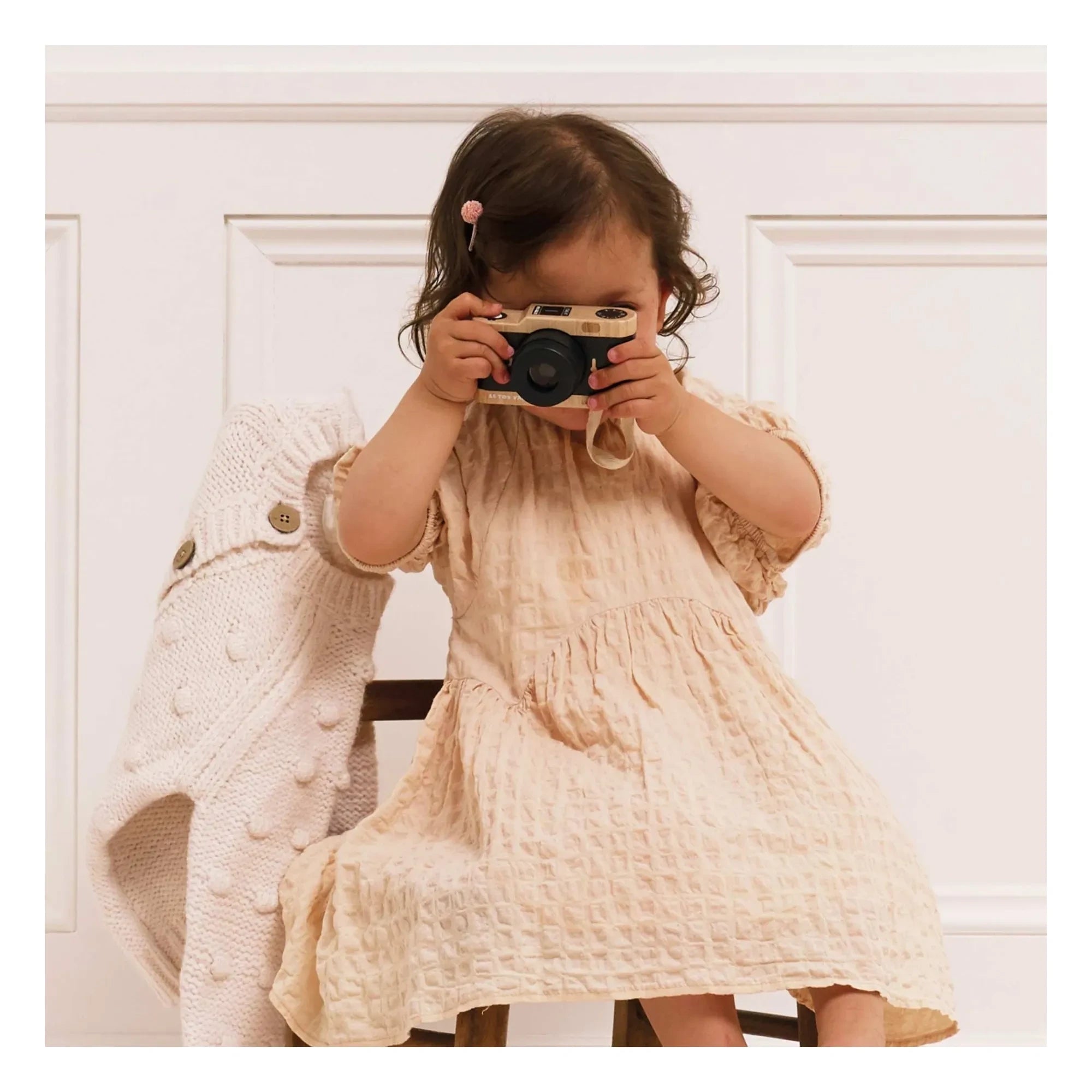 Le Toy Van - Wooden Kaleidoscope Camera | Black