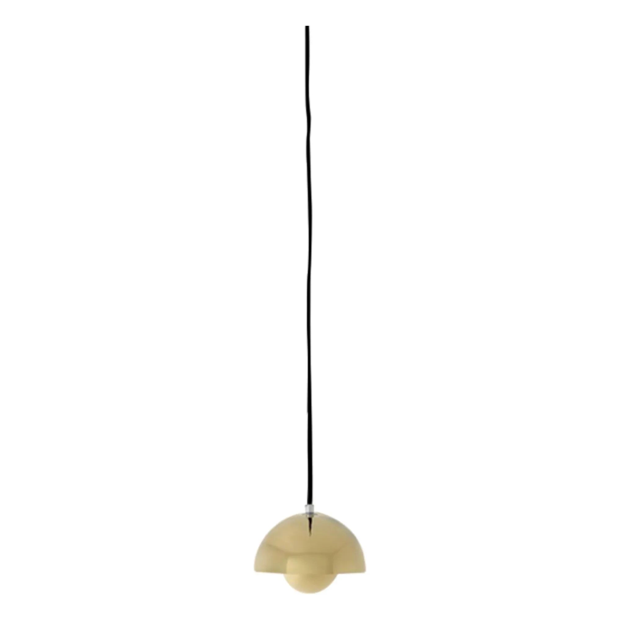 & Tradition - Flowerpot VP10 Pendant Lamp, Verner Panton | Gold