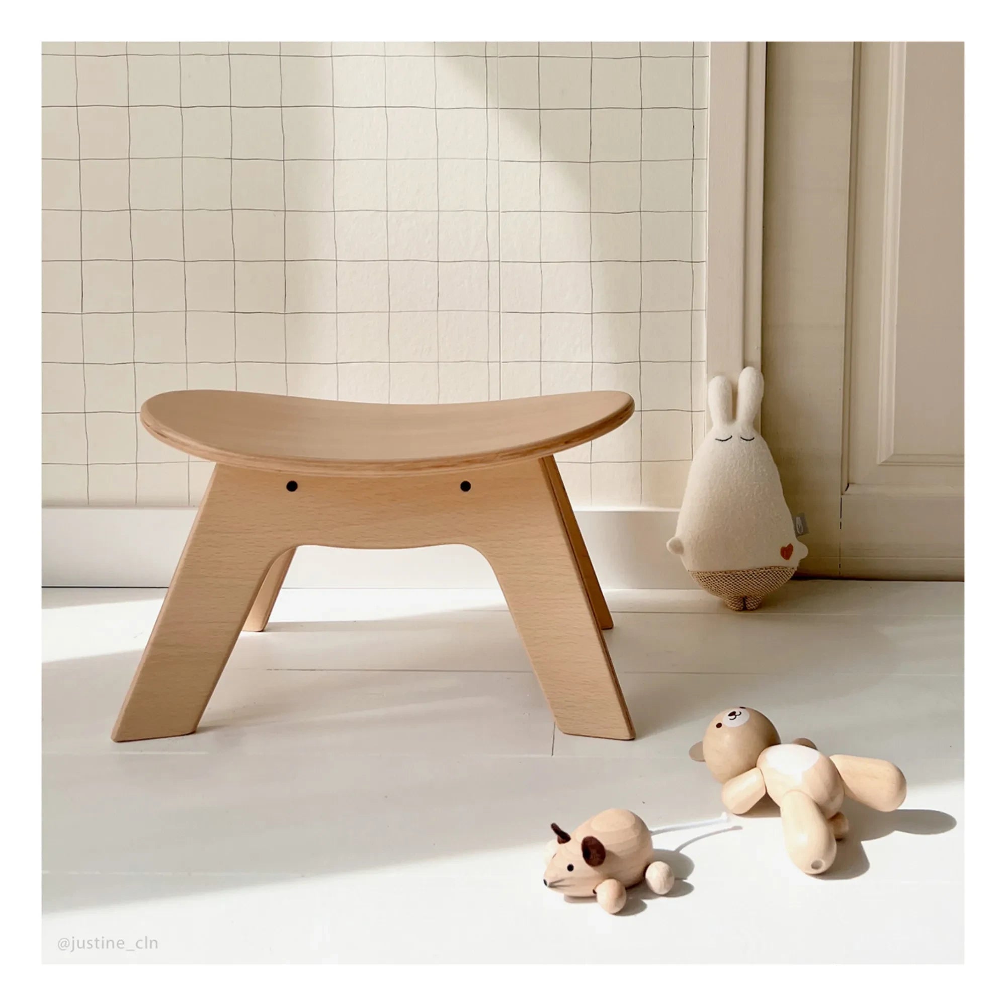 Charlie Crane - Hibo Stool