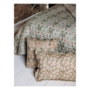 Le Monde Sauvage - Etosha Nebula Ruffled Pillowcase