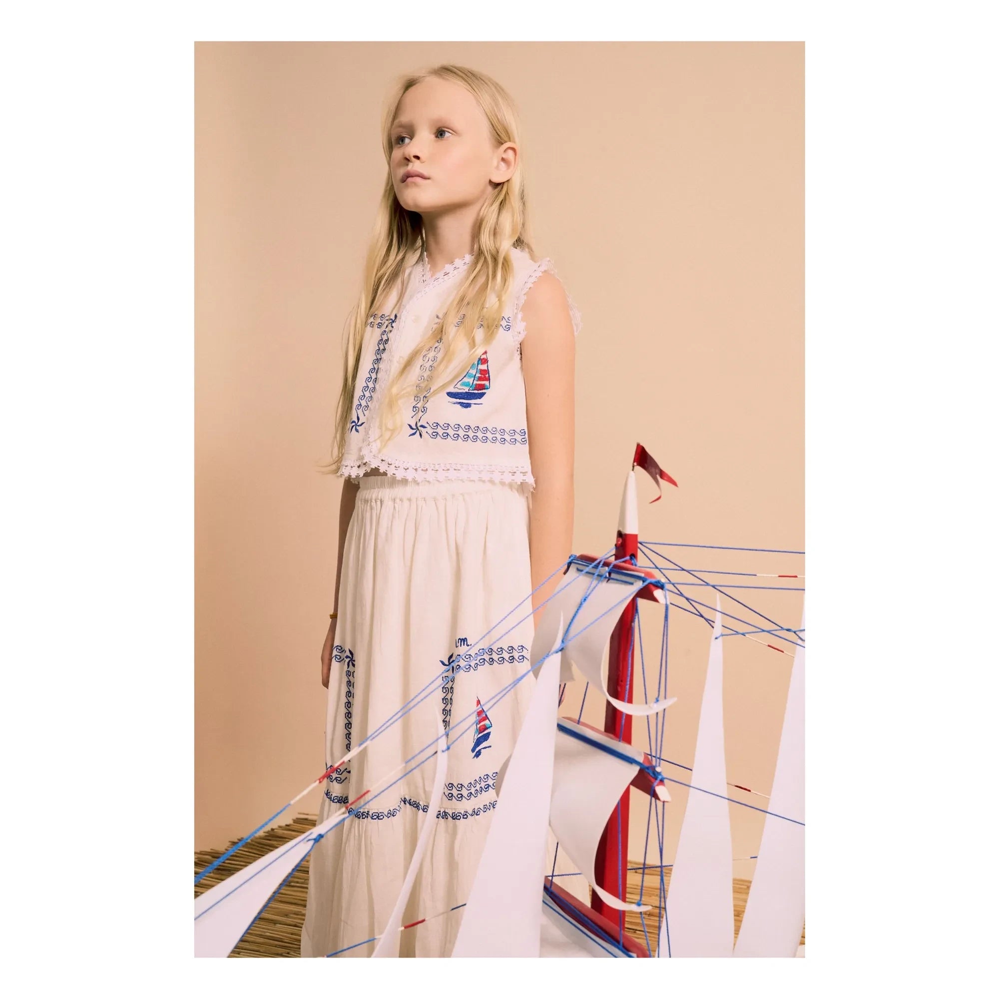 Maison Mangostan - Embroidered Voile Vest | White