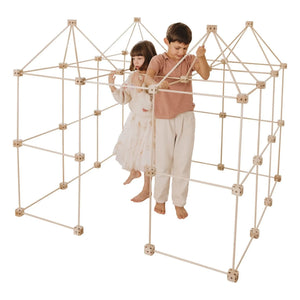 Sarbakane - Cabin Building Kit with Grizzly Pack - 155 Pieces