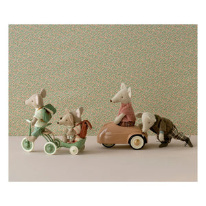 Maileg - Green Three-Wheel Cart