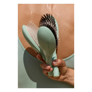 La Bonne Brosse - La Miracle N°04 Hairbrush - Detangling and Massaging | Lagoon Blue