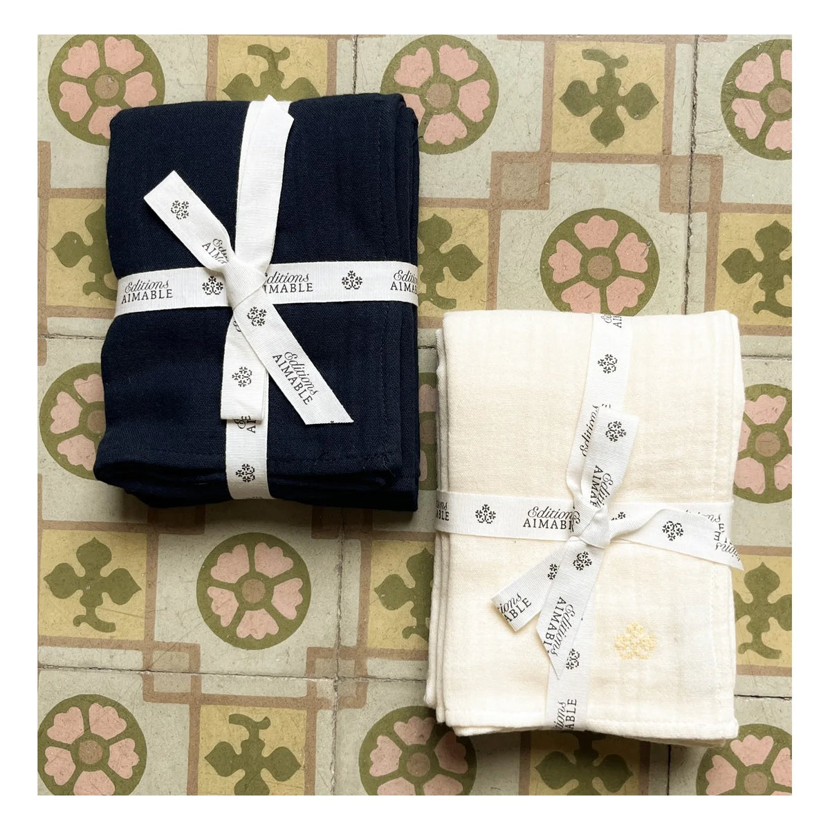 Editions Aimable - Léon muslin baby set | Night Blue Muslin