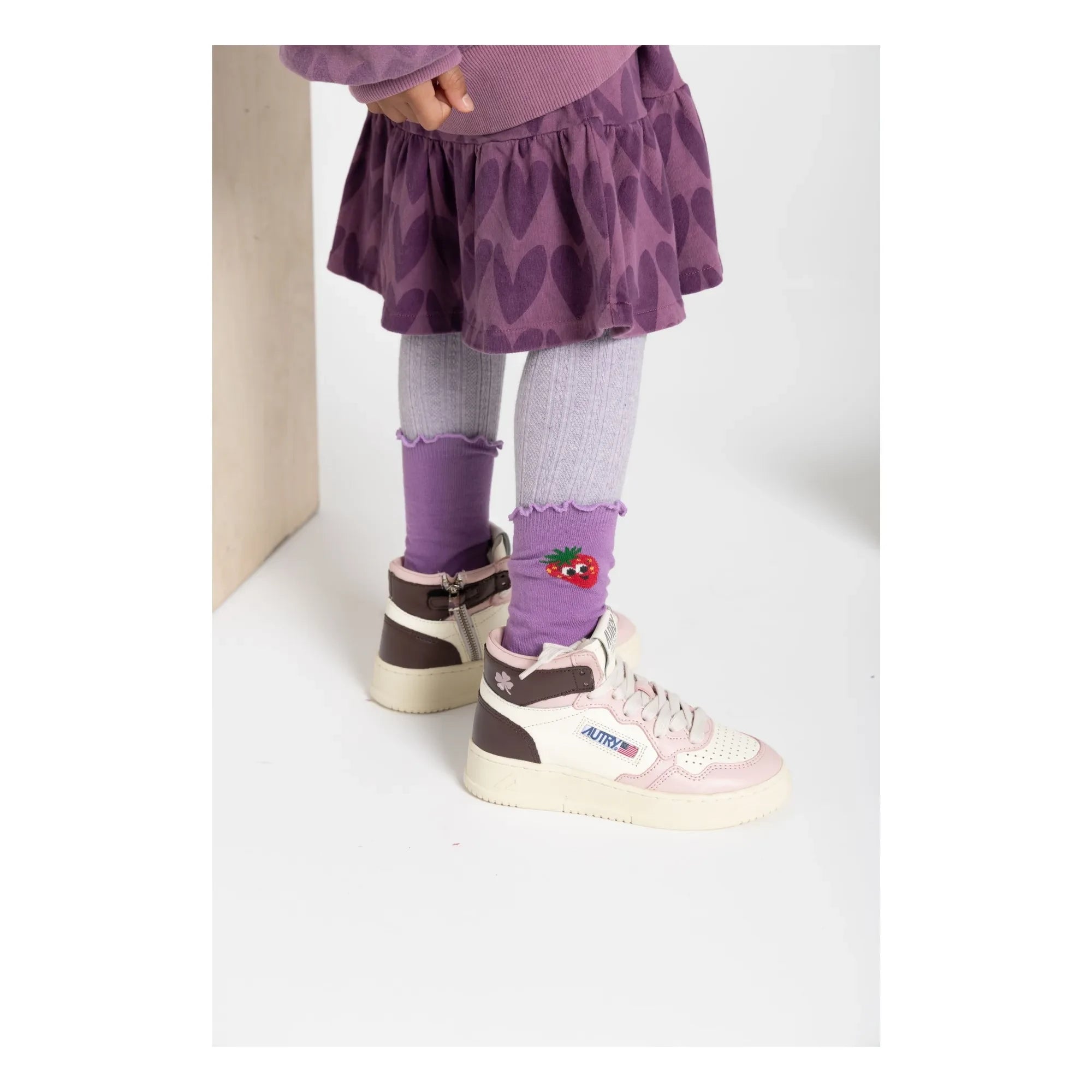 Hundred Pieces - Classic Strawberry Socks | Purple