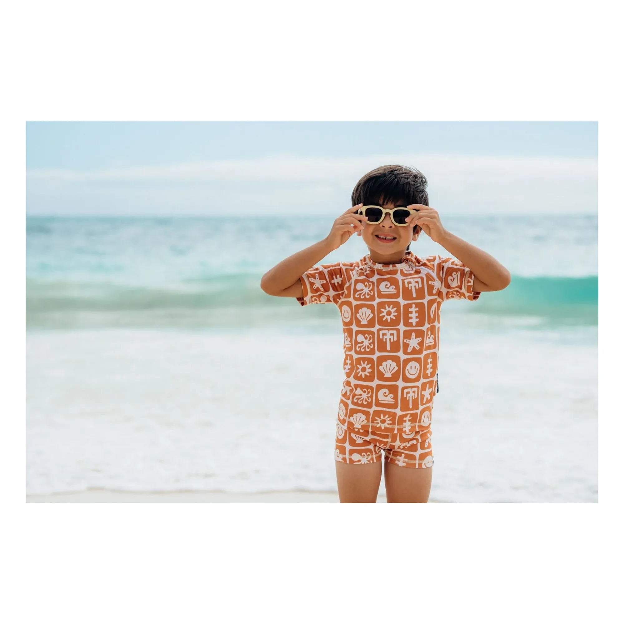 Beach & Bandits - Sea Smiley Anti-UV T-Shirt Recycled Fibers | Rust