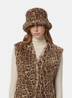 Apparis - Bob Amara Leopar