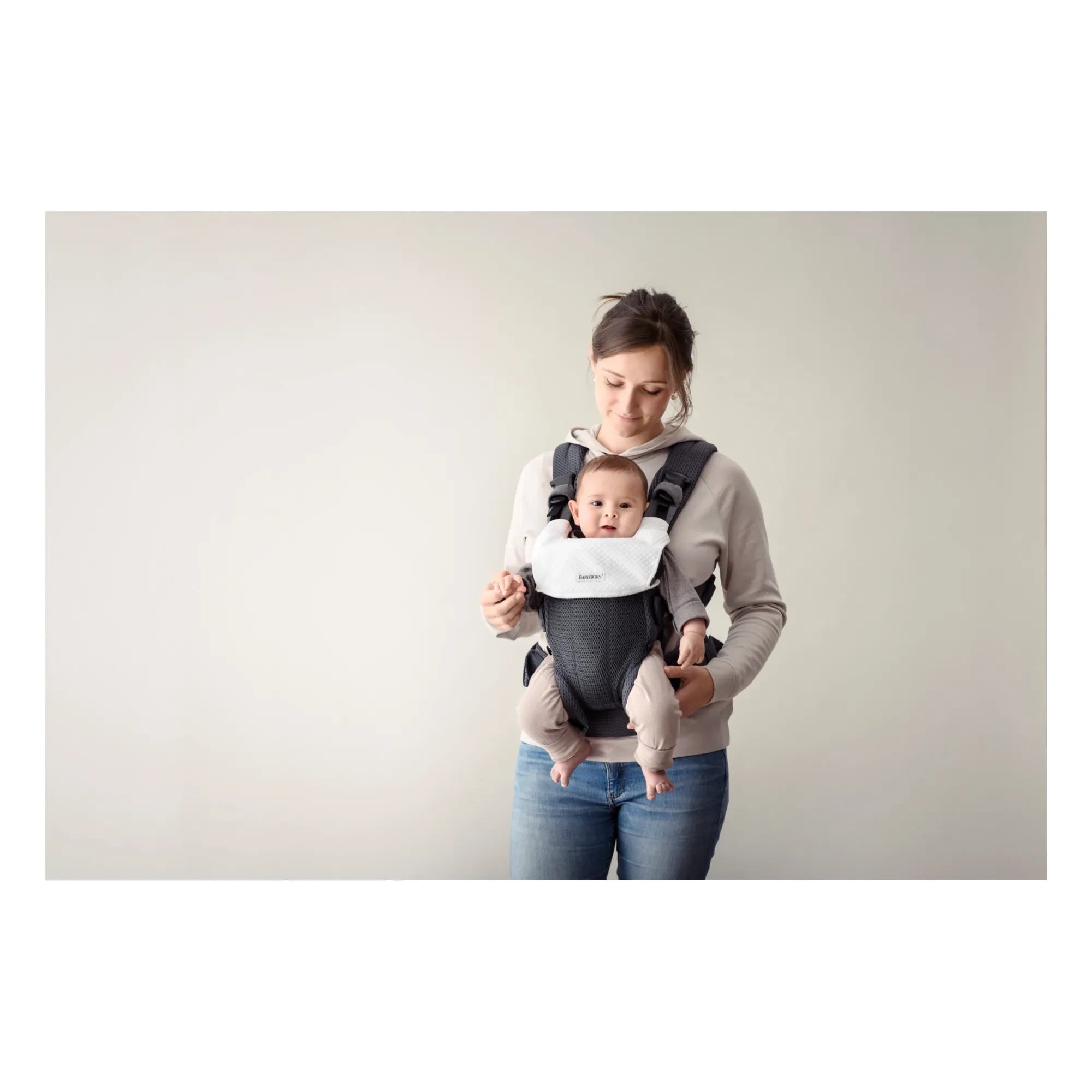 BabyBjörn - Harmony Baby Carrier Bib | White