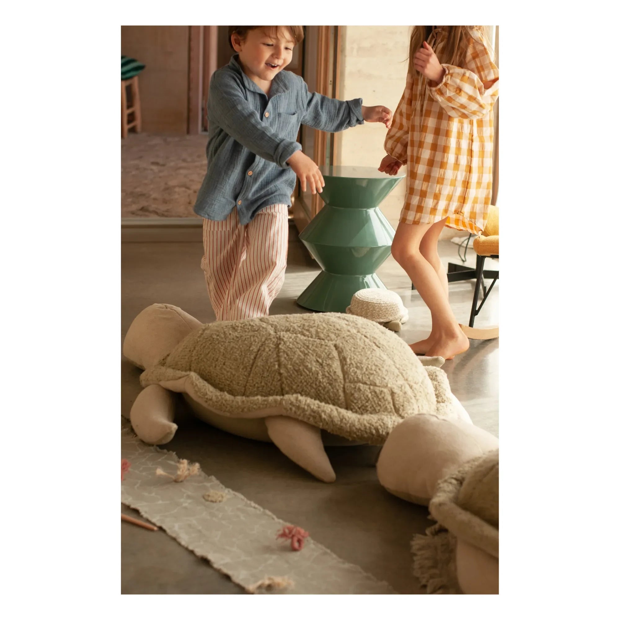 Lorena Canals - Mrs Turtle Pouf | Olive