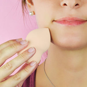 Legami - Ivory/Llama Makeup Sponge - Cute Friends