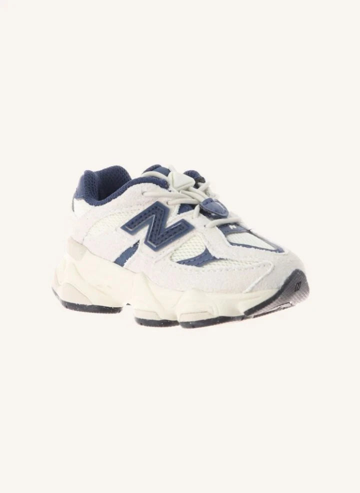 New Balance - Elastic Lace Sneaker 9060 | Navy