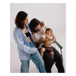 Caramma - Feeding Baby Bottle