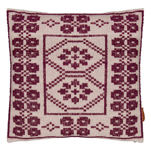 House of Capricorn - Inês Embroidered Pillow | Burgundy