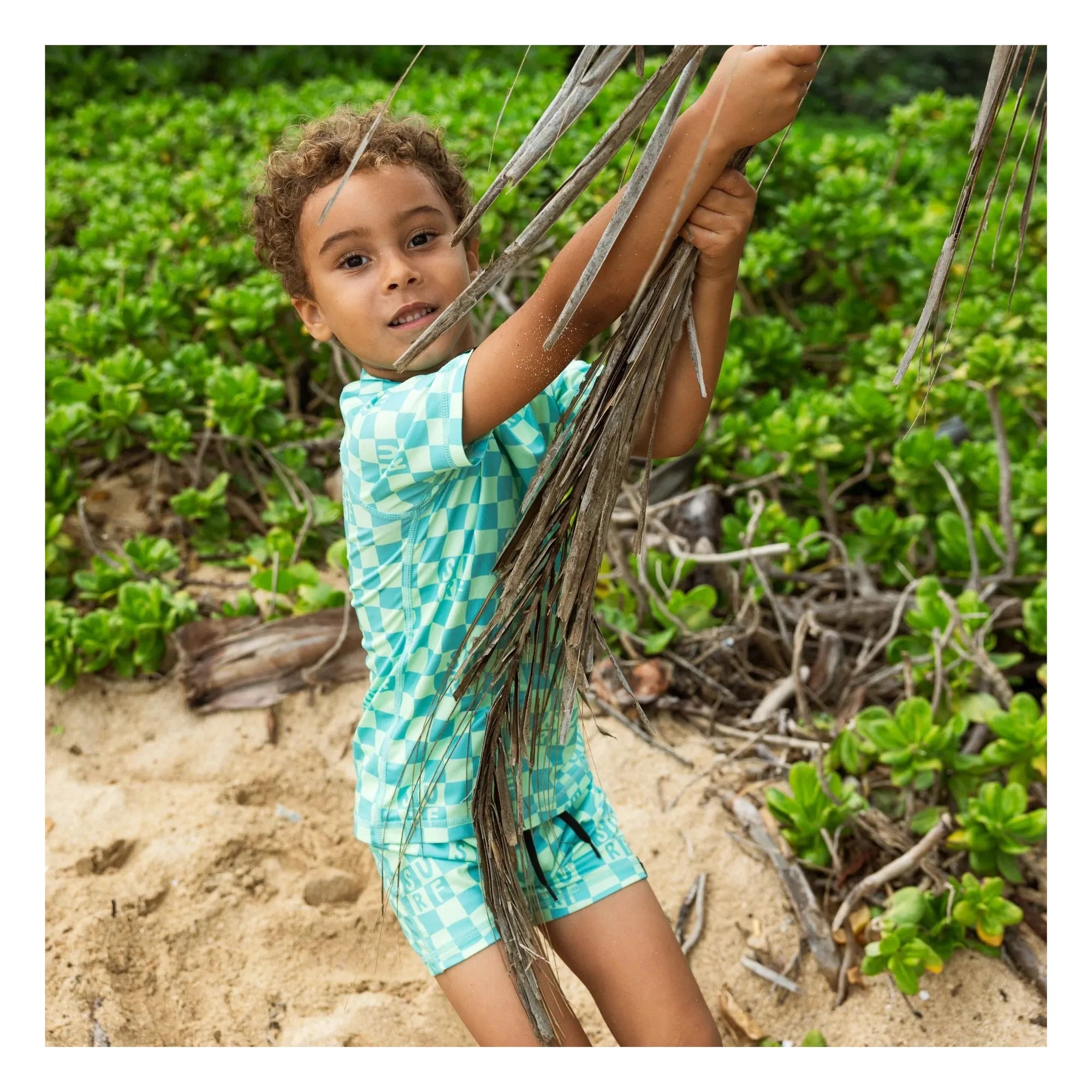 Beach & Bandits - Anti-UV Checkered Surf T-Shirt Made from Recycled Fibers | Green