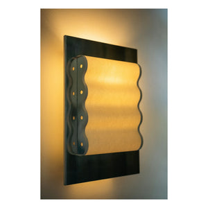 Violaine d'Harcourt - Frame Wave Wall Lamp | Silver