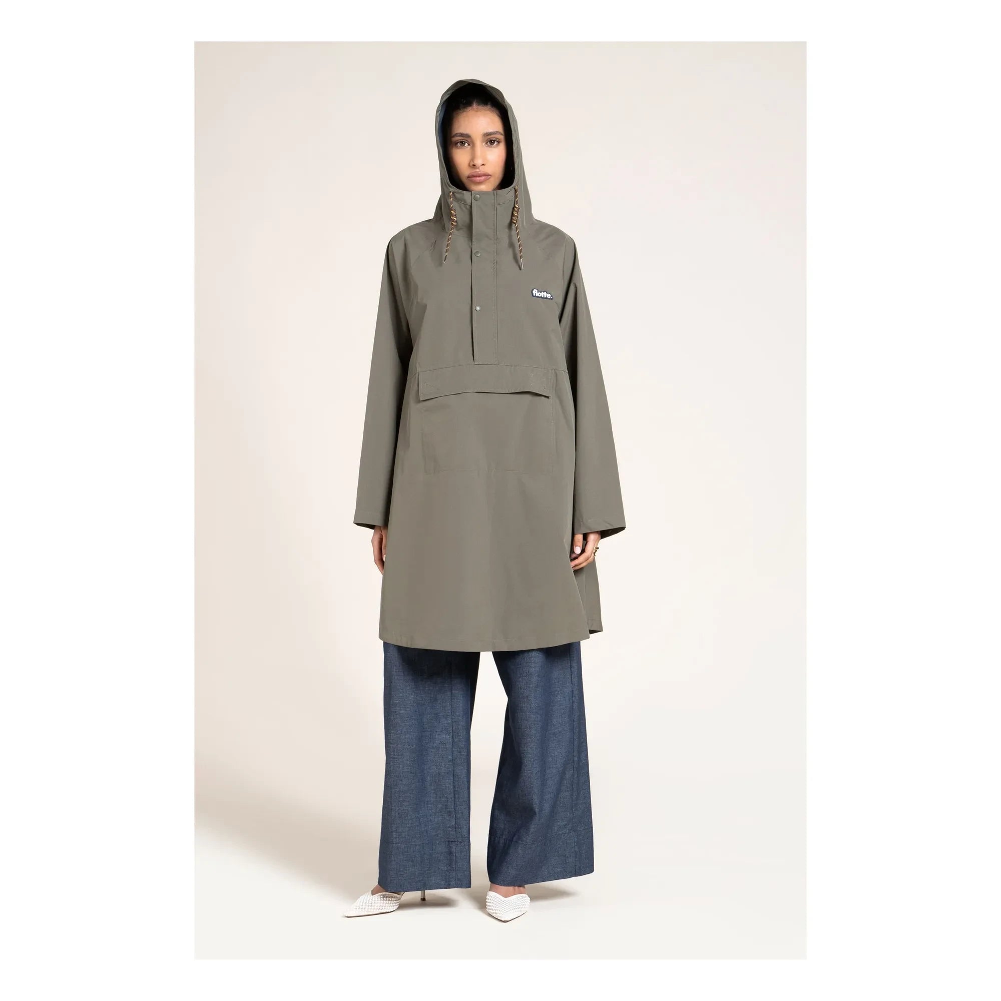 Flotte - Gabriel Waterproof Cape | Khaki