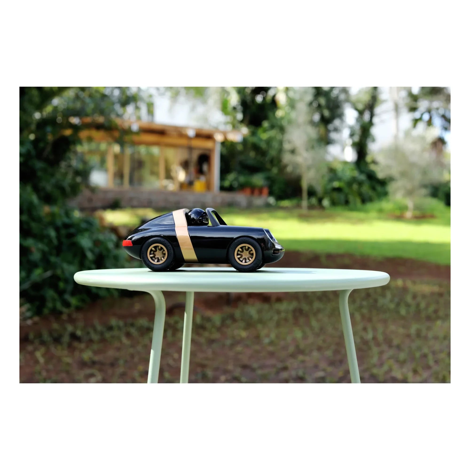 Playforever - Luft Car | Black