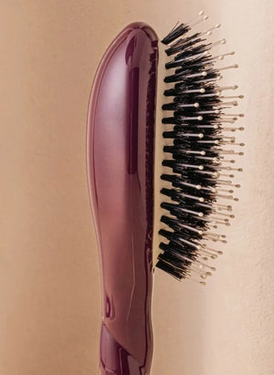 La Bonne Brosse - La Petite Brosse L'Indispensable Douceur No. 03 - Sensitive Scalp | Eggplant