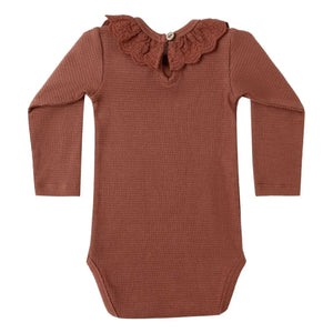 Quincy Mae - Ruffled Turtleneck Bodysuit | Rouge Brun