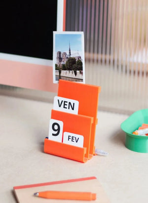 Warren & Laëtitia - Joe's Perpetual Calendar | Orange
