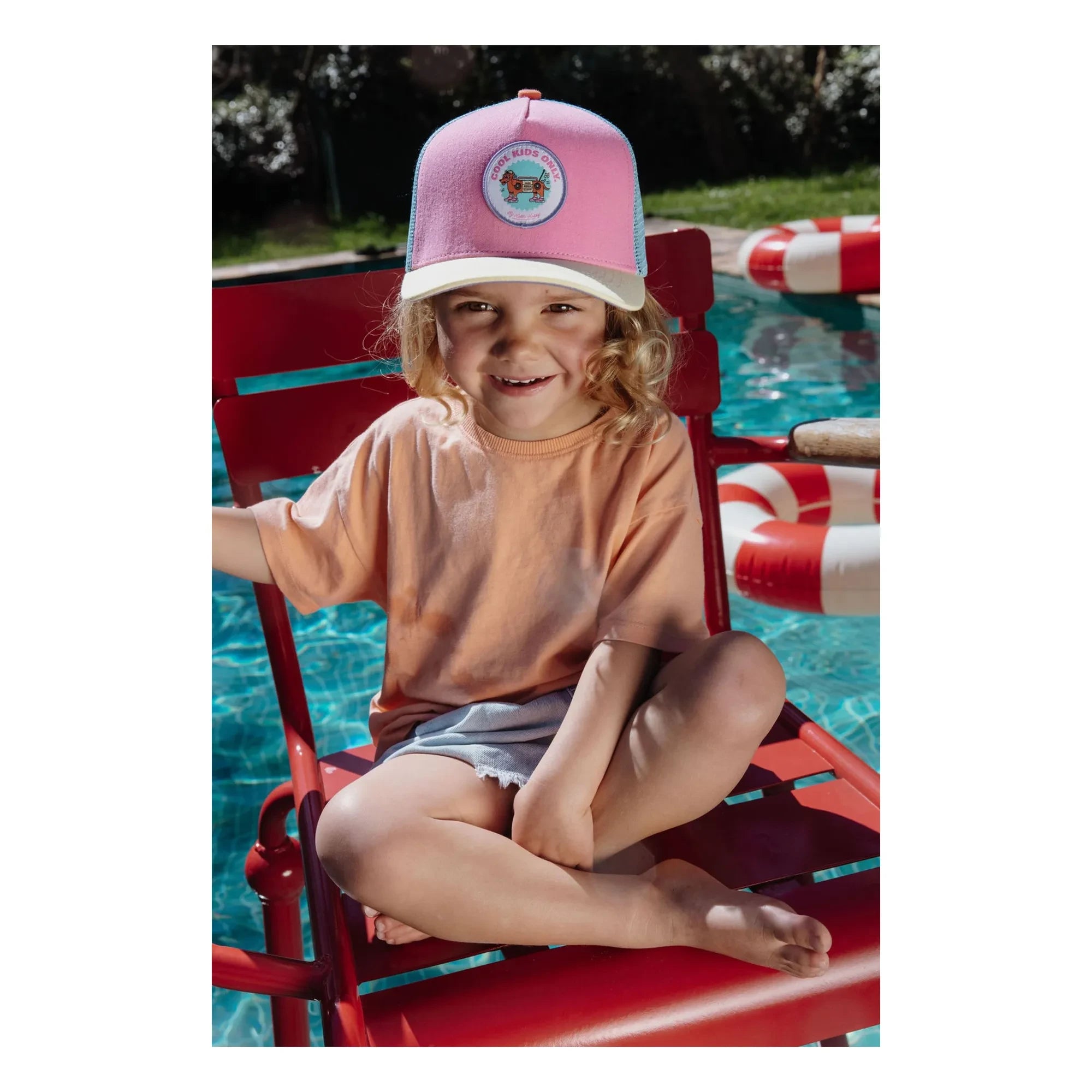 Hello Hossy - Stereo Dog Trucker Hat with Curled Visor Organic Cotton | Pink
