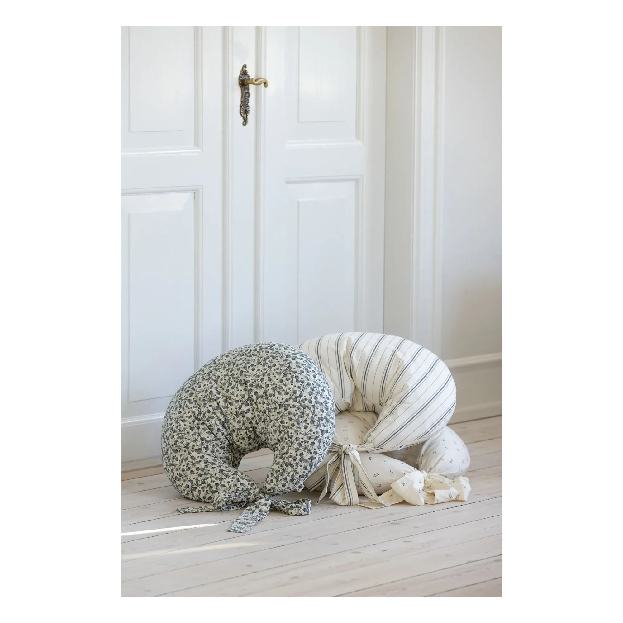 Sebra - Blue Olive Nursing Pillow | Blue