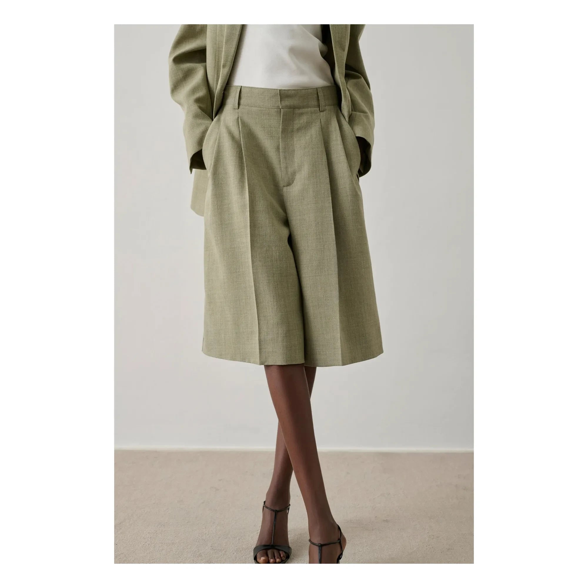 Soeur - Imogen Bermuda Shorts | Almond