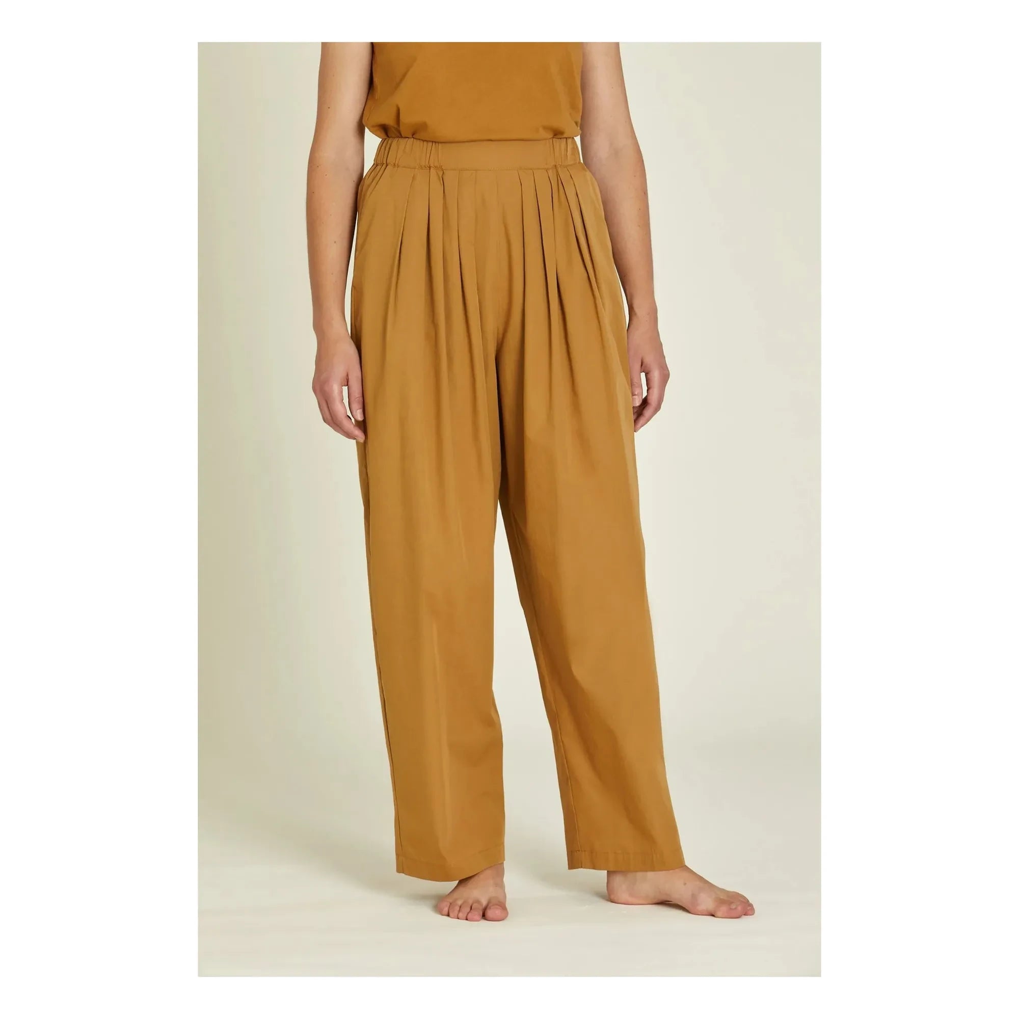 Black Crane - Organik Pamuk Poplin Büzgülü Pantolon | Camel