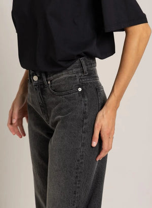 Smallable Woman - Jean Victoria | Black