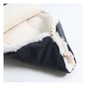 Kaiser - Filia Lambskin Baby Nest | Black