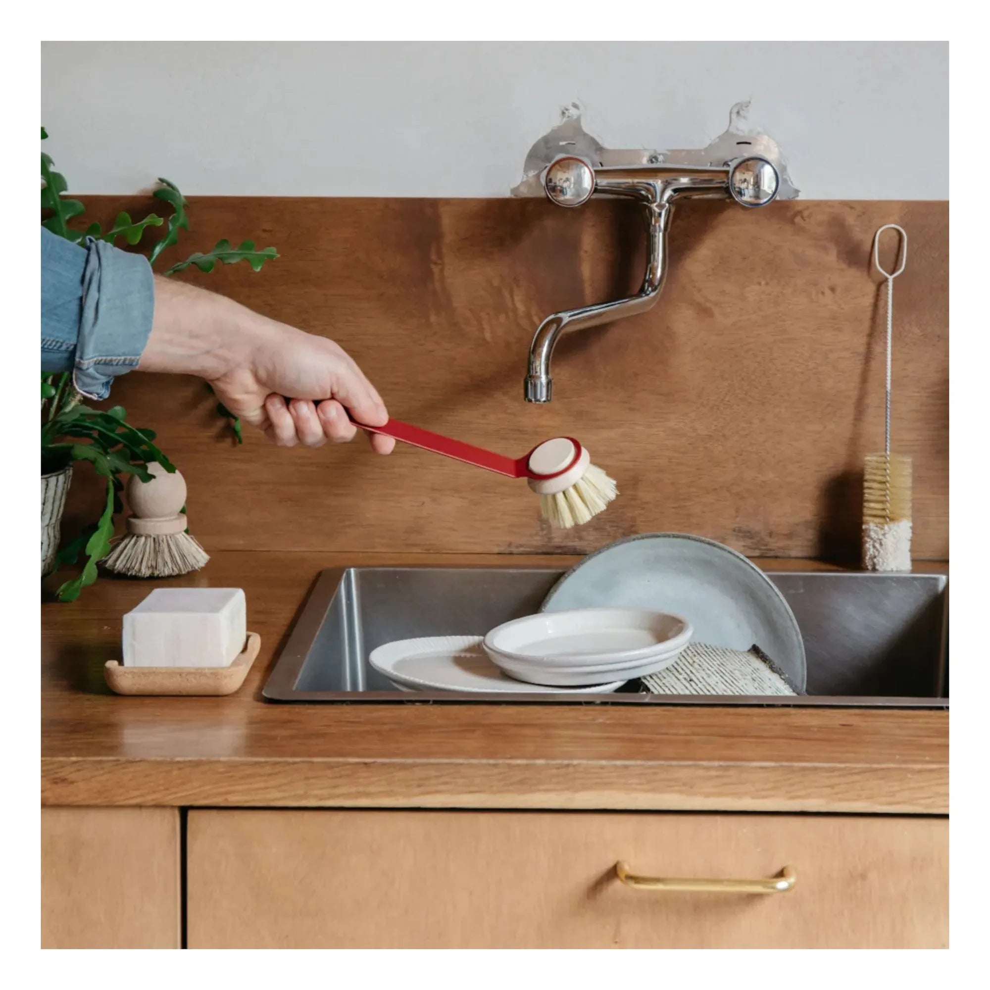 Andrée Jardin - Super Dishwashing Brush | Brick Red