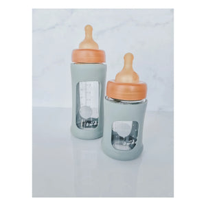 Hevea - Slow Flow Wide Mouth Protective Glass Bottle with Cover | Almond Green