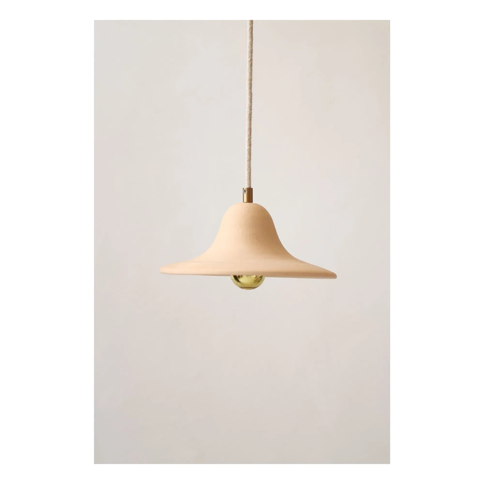 Masamé - Gigaro ceramic pendant lamp | Terracotta