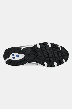 New Balance 740 Sneakers